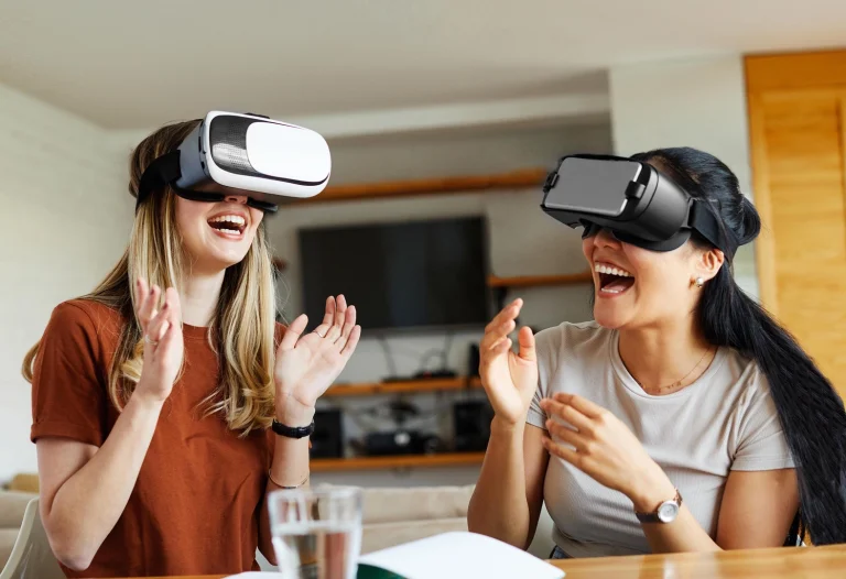 Sanal Gerçeklik (VR) Teknolojisi Yeni Horizontlar Açıyor