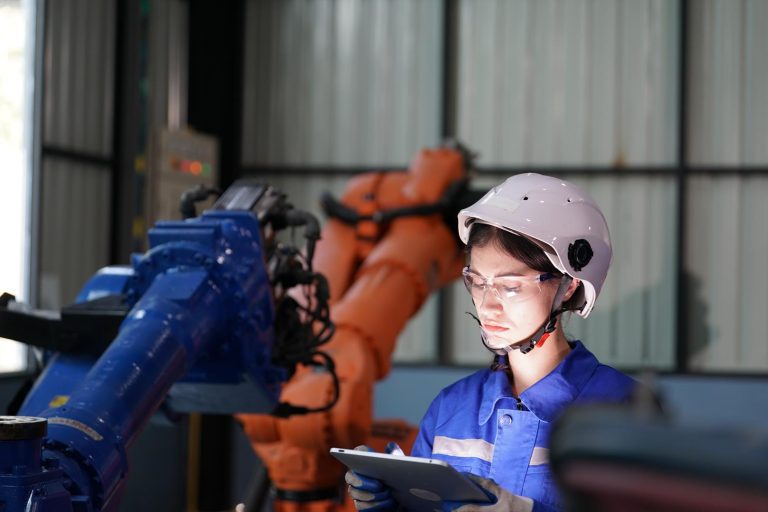 Entegre Robot Teknolojisinin Biyomimetik Yönleri